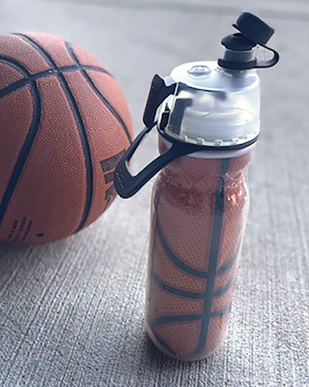 O2Cool Mist N Sip Reusable Sports Misting Bottle, 20 oz SOCCER, Keeps Water Cool, Lightweight, BPA Free (Soccer))